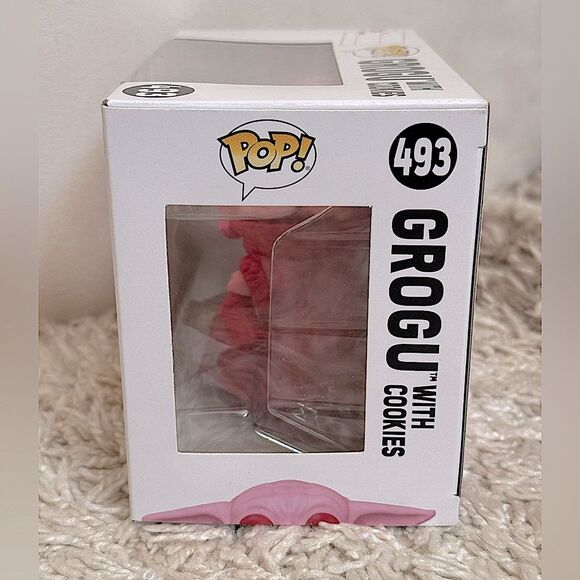 Funko Pop! Star Wars Valentines Day #493 Grogu With Cookies w/ Case VAULTED - Picture 3 of 7